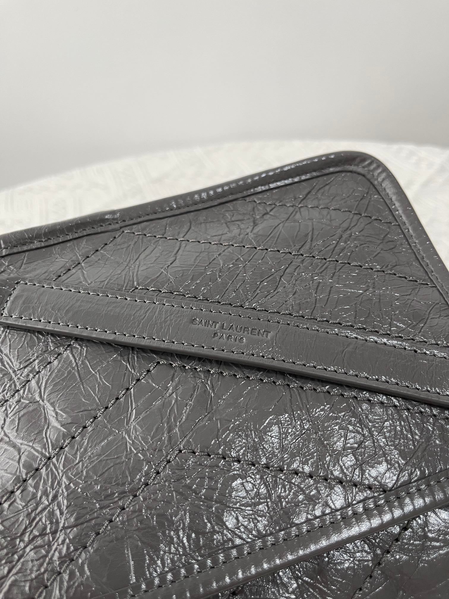 생로랑 니키백 베이비 빈티지 레더