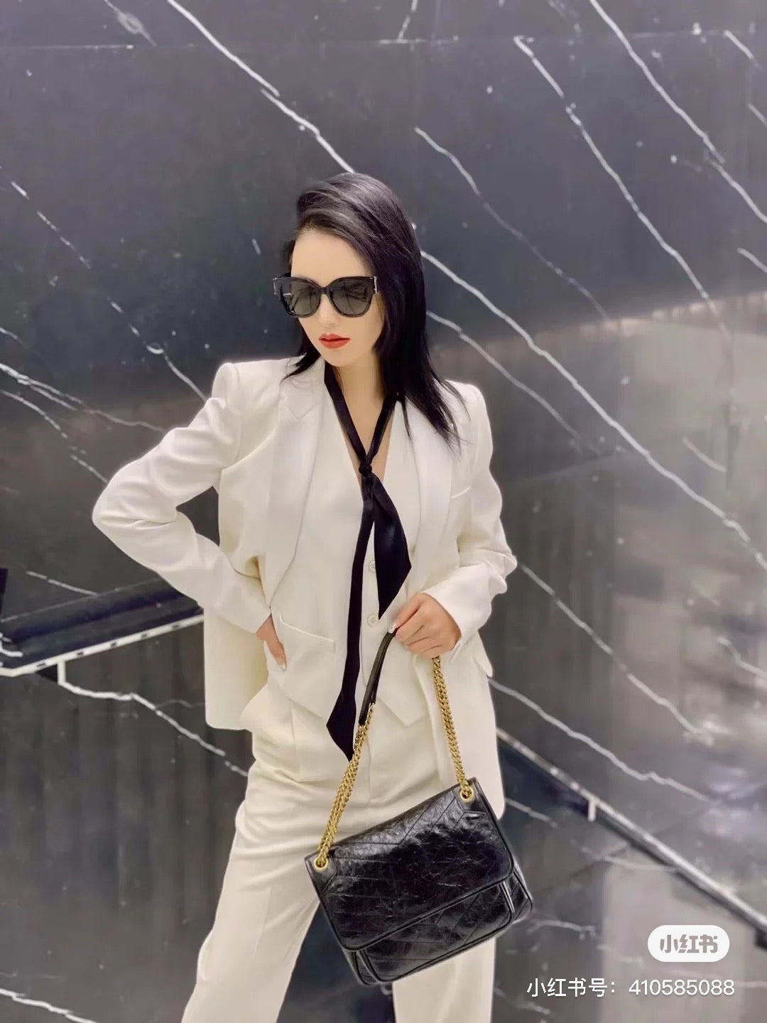 생로랑 니키백 미디움 빈티지 레더