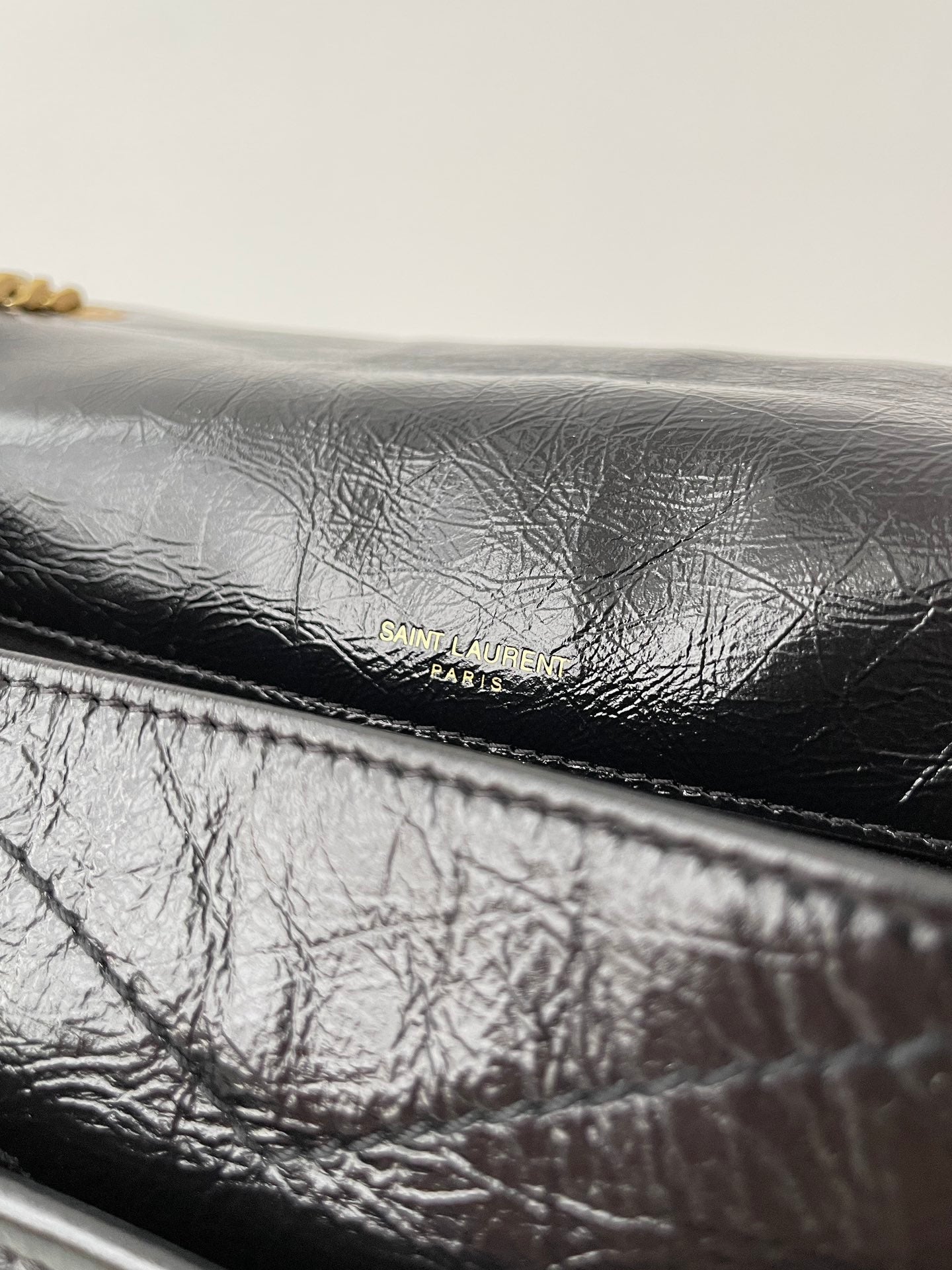 생로랑 니키백 미디움 빈티지 레더