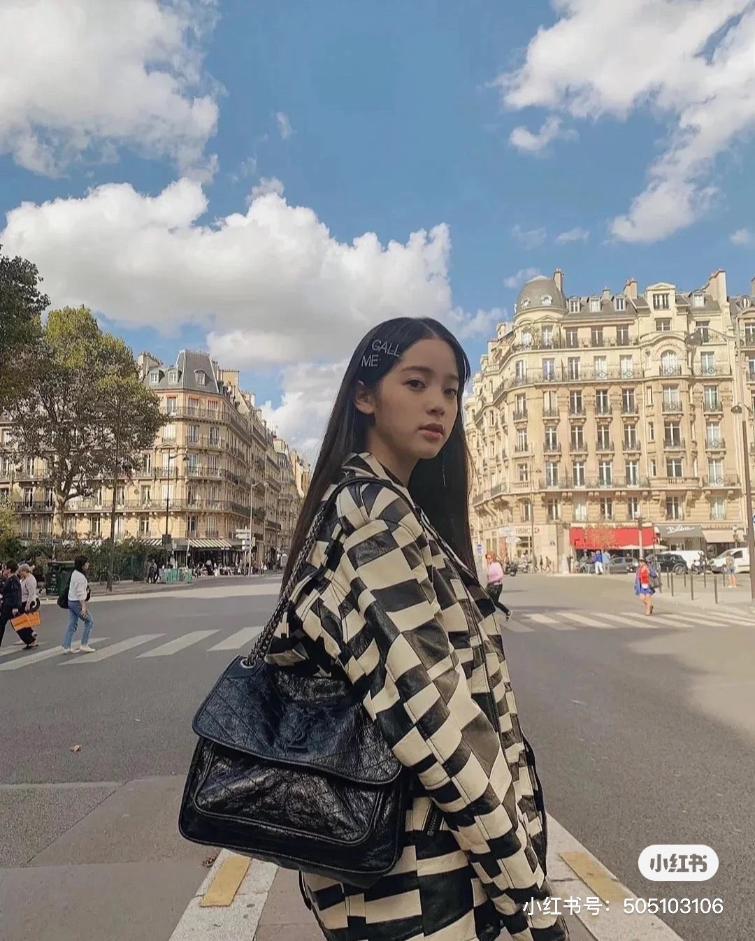 생로랑 니키백 미디움 빈티지 레더