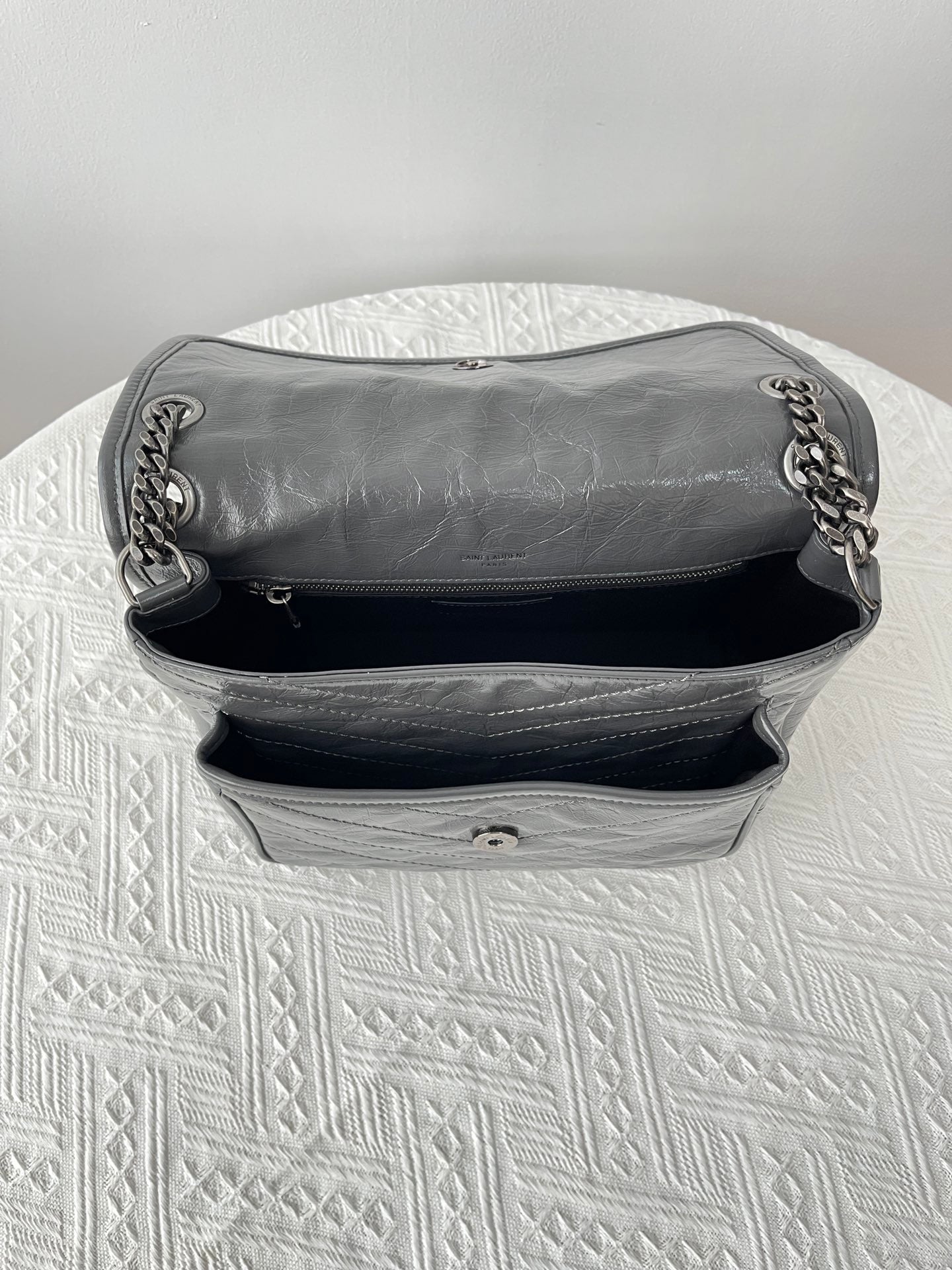 생로랑 니키백 미디움 빈티지 레더