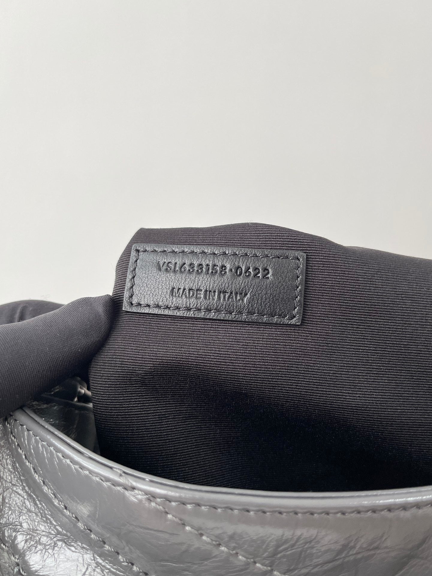 생로랑 니키백 미디움 빈티지 레더