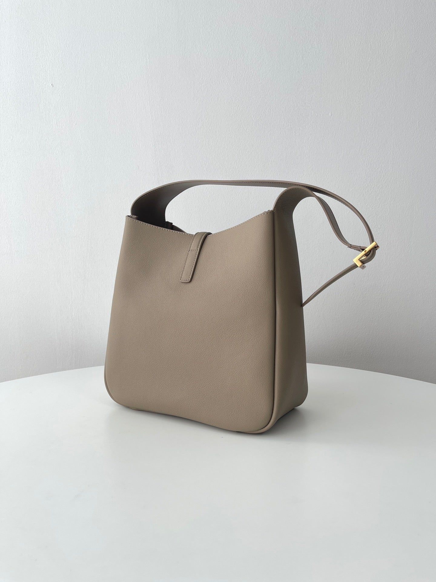 생로랑 LE 5À7 호보 스몰