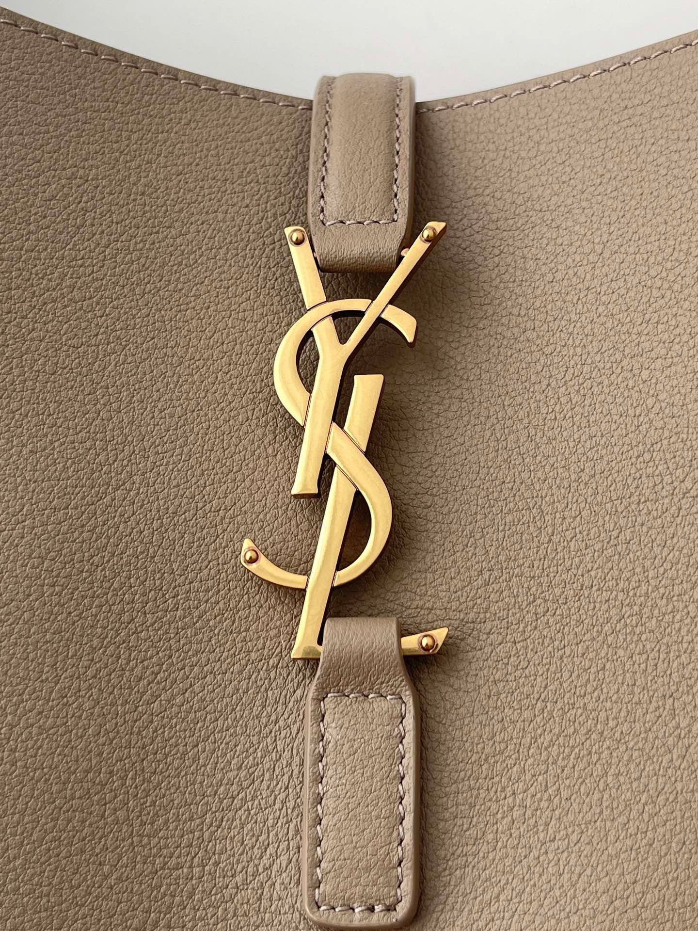 생로랑 LE 5À7 호보 스몰