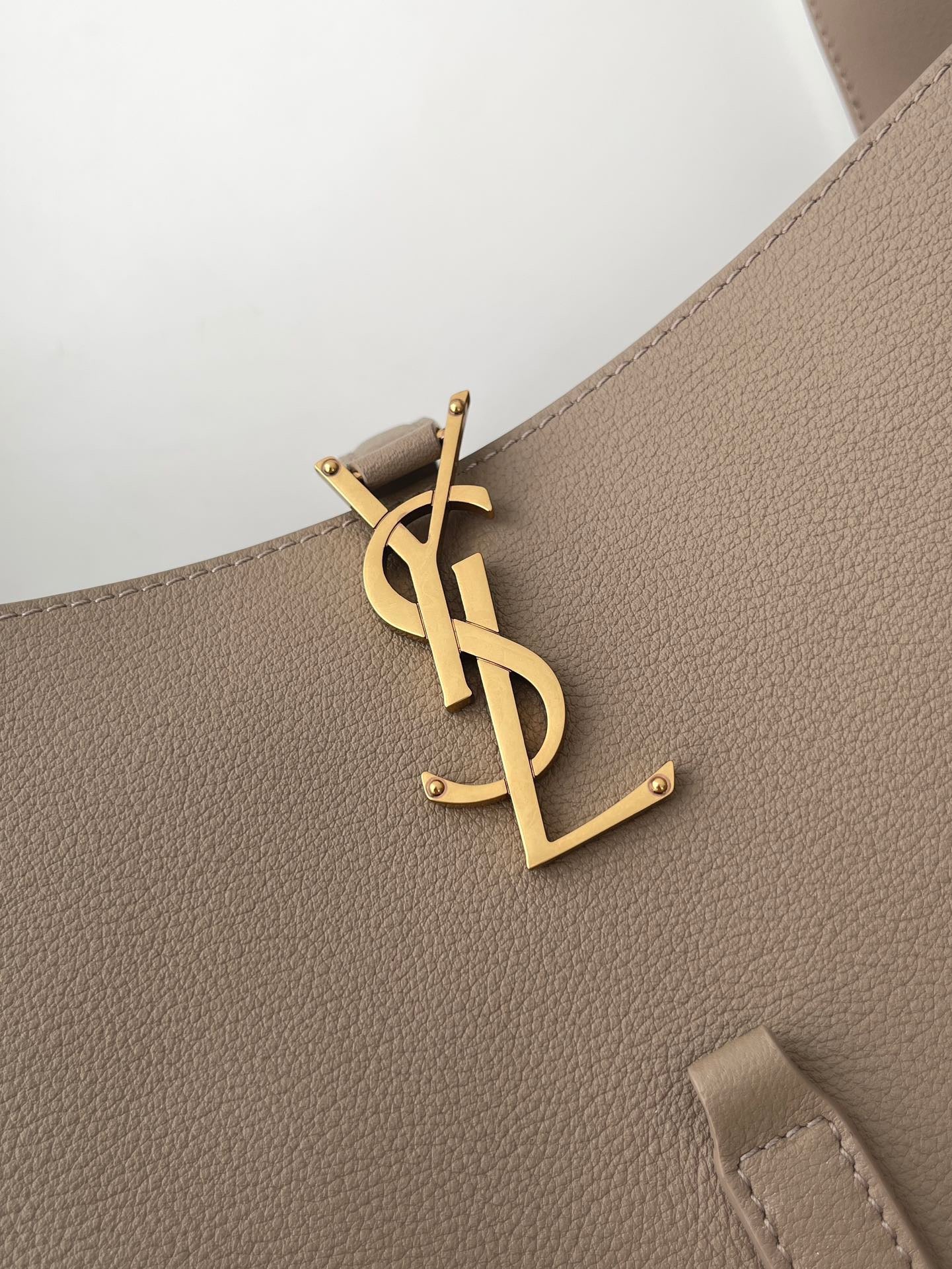 생로랑 LE 5À7 호보 스몰