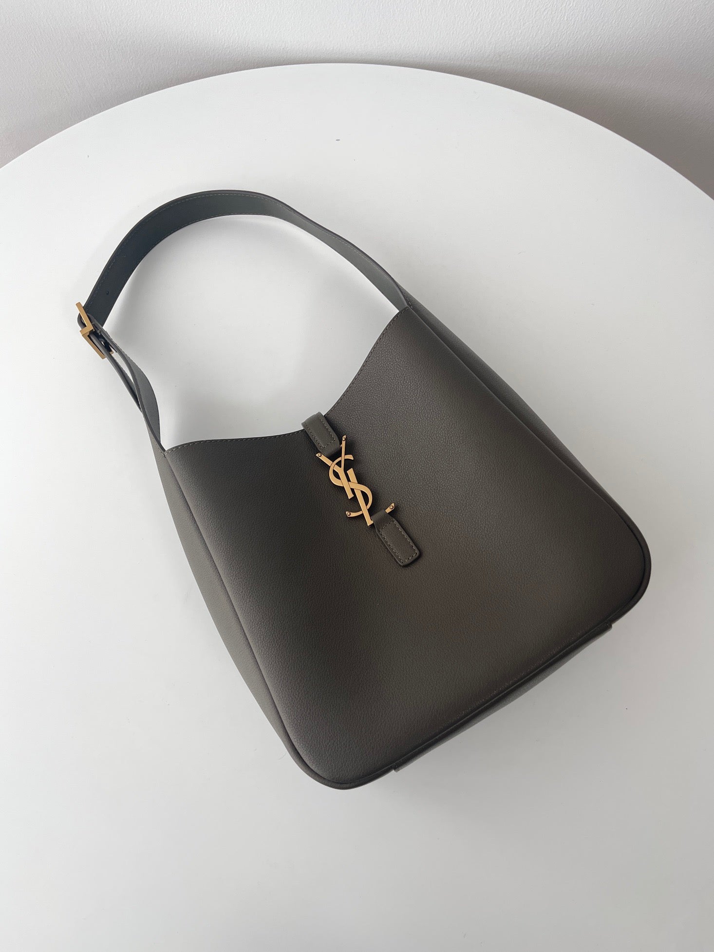 생로랑 LE 5À7 호보 스몰