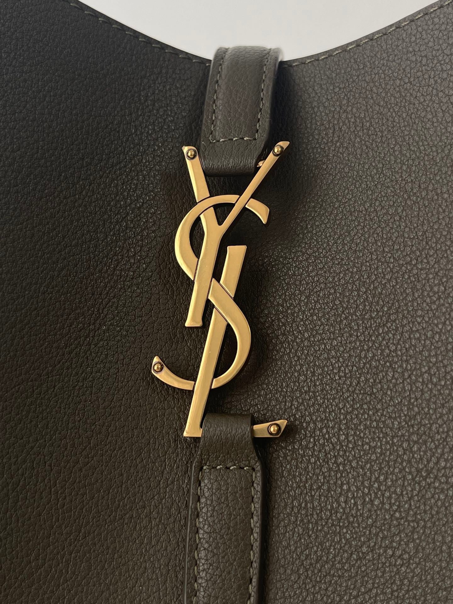 생로랑 LE 5À7 호보 스몰