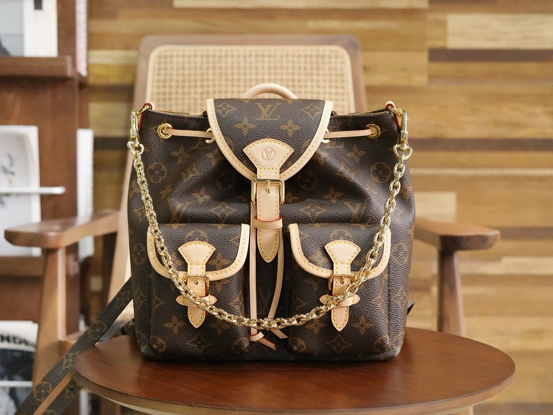 루이비통 익스커션 백팩 PM