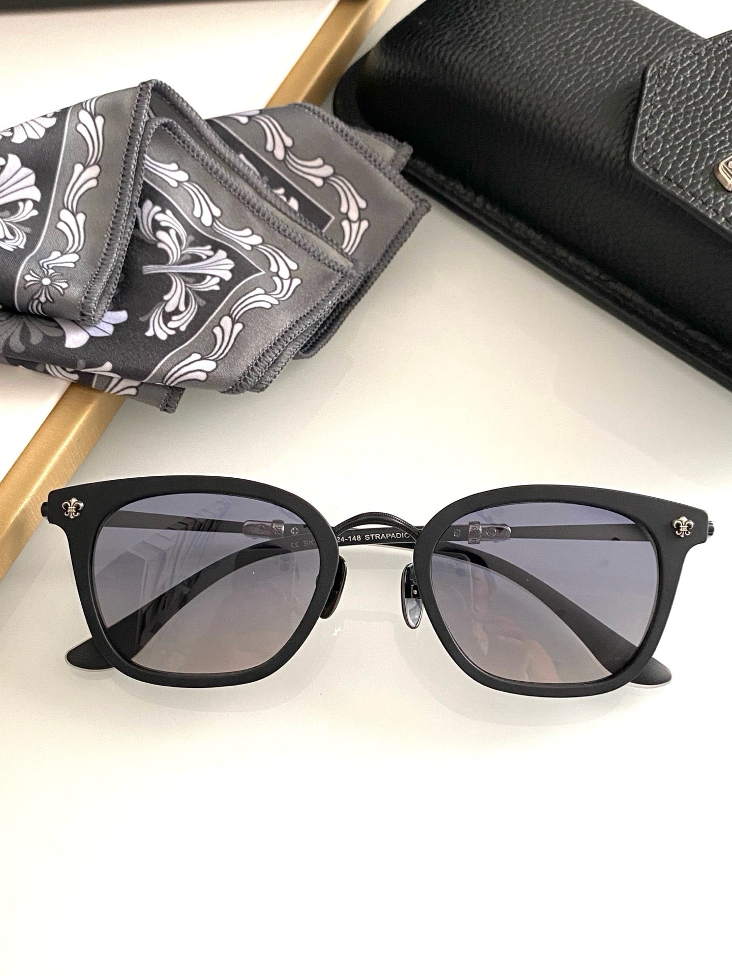 크롬하츠 스트라파딕텀 선글라스