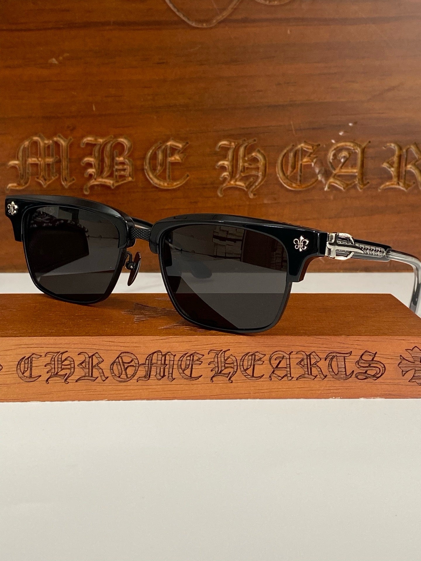 크롬하츠 선글라스