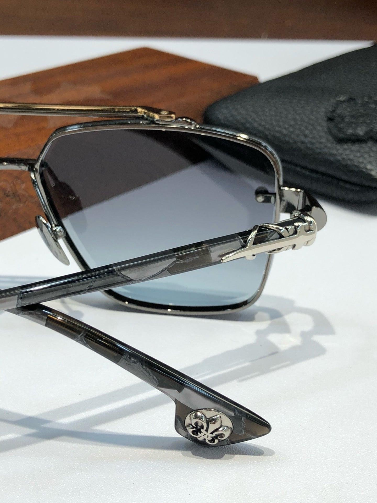 크롬하츠 선글라스