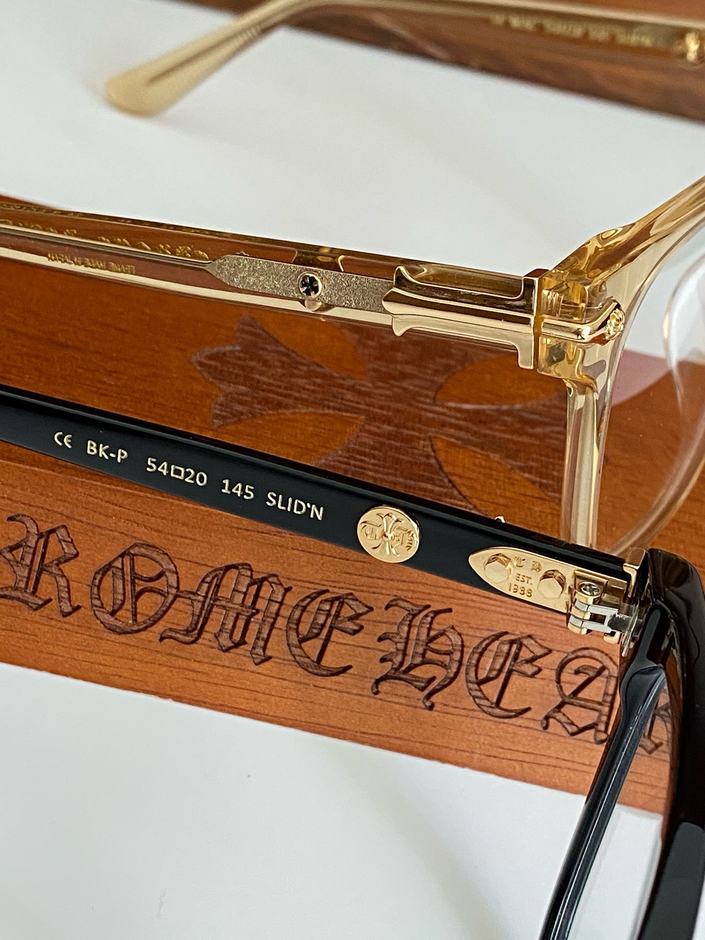 크롬하츠 슬리든