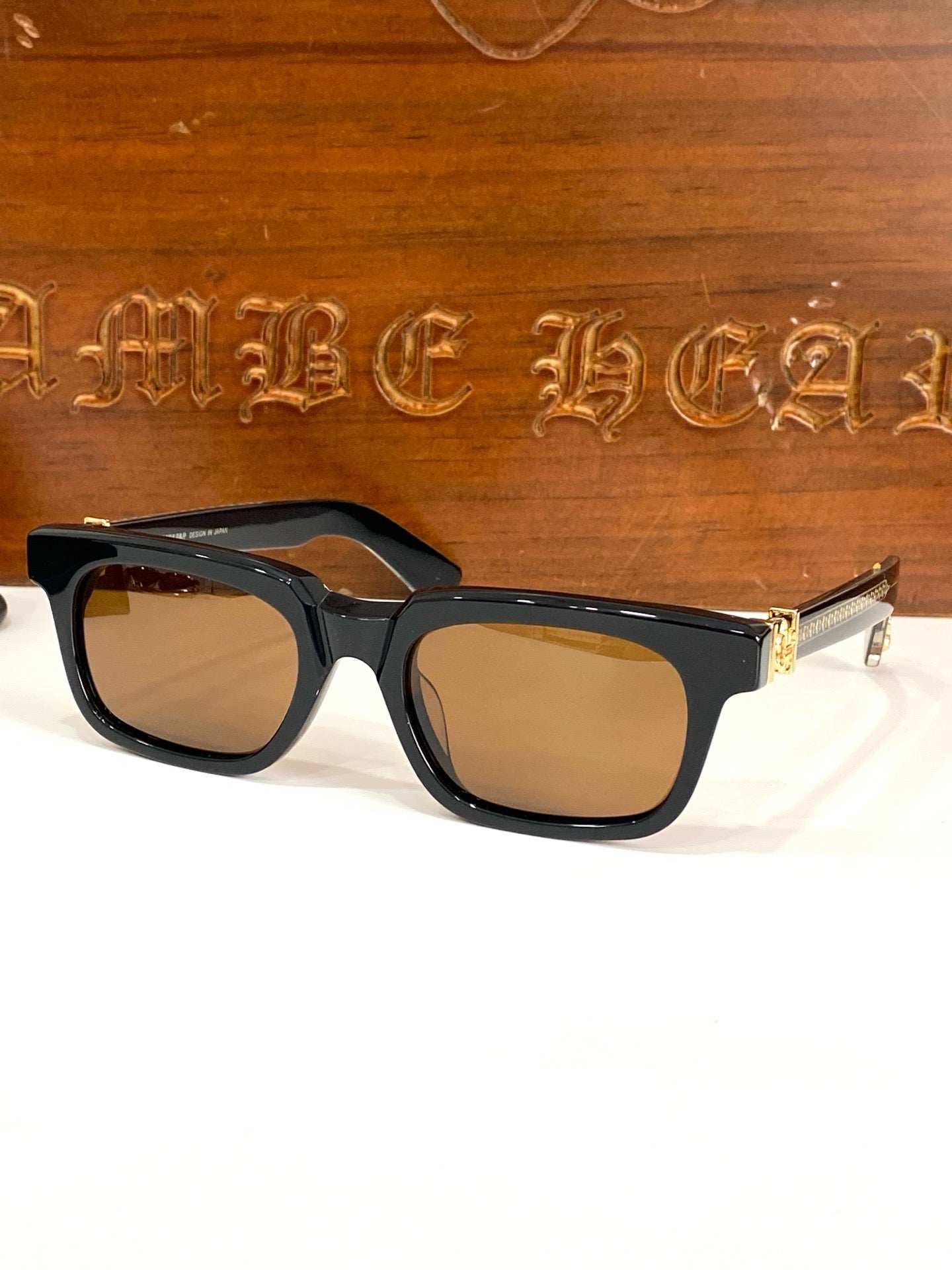 크롬하츠 씨유인티 선글라스