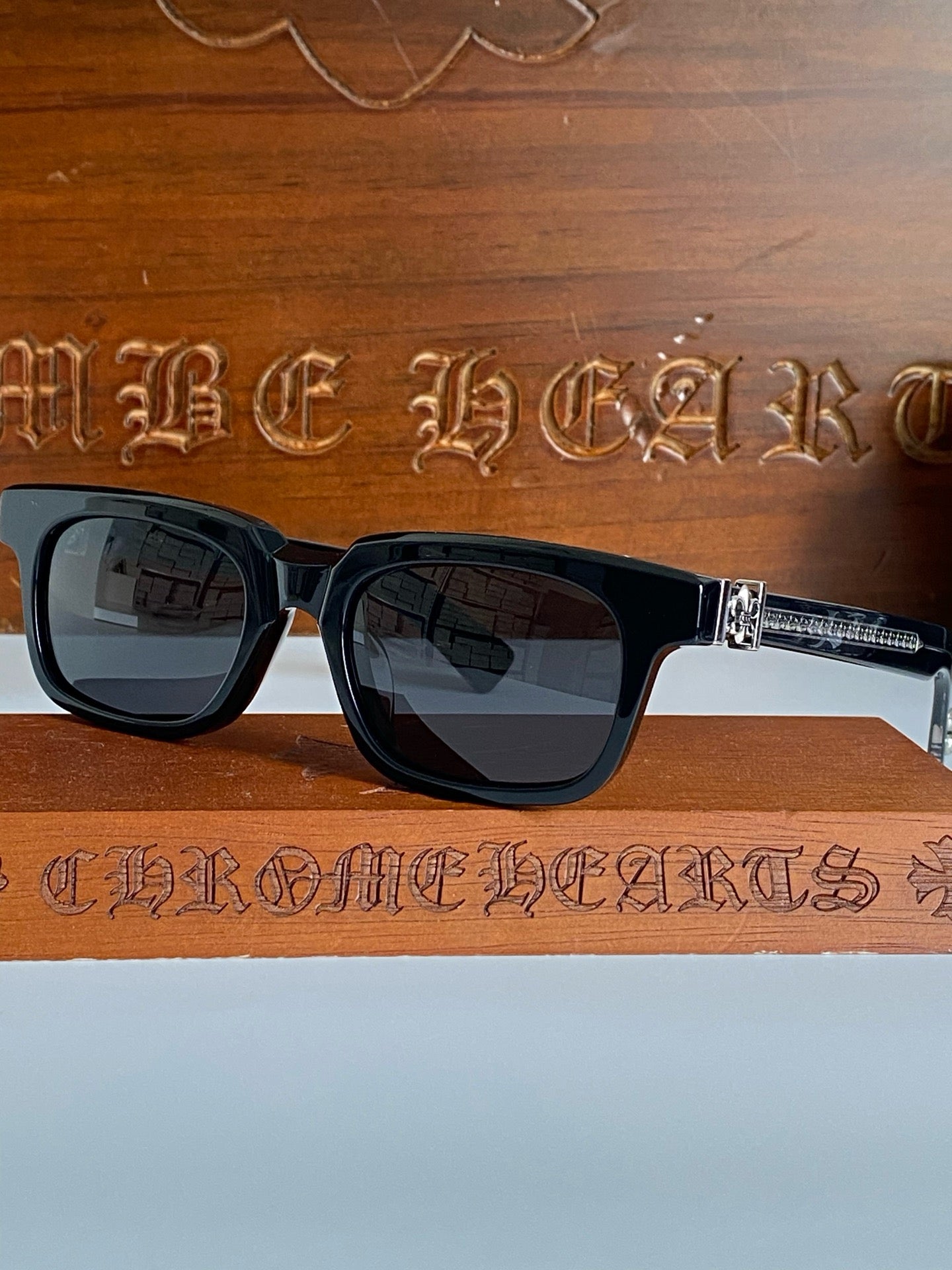 크롬하츠 씨유인티 선글라스