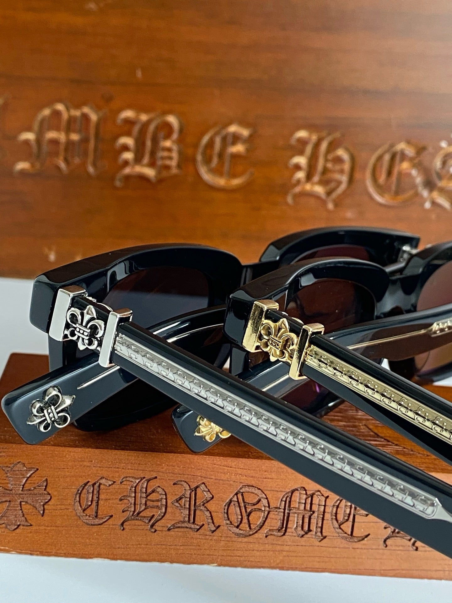 크롬하츠 씨유인티 선글라스