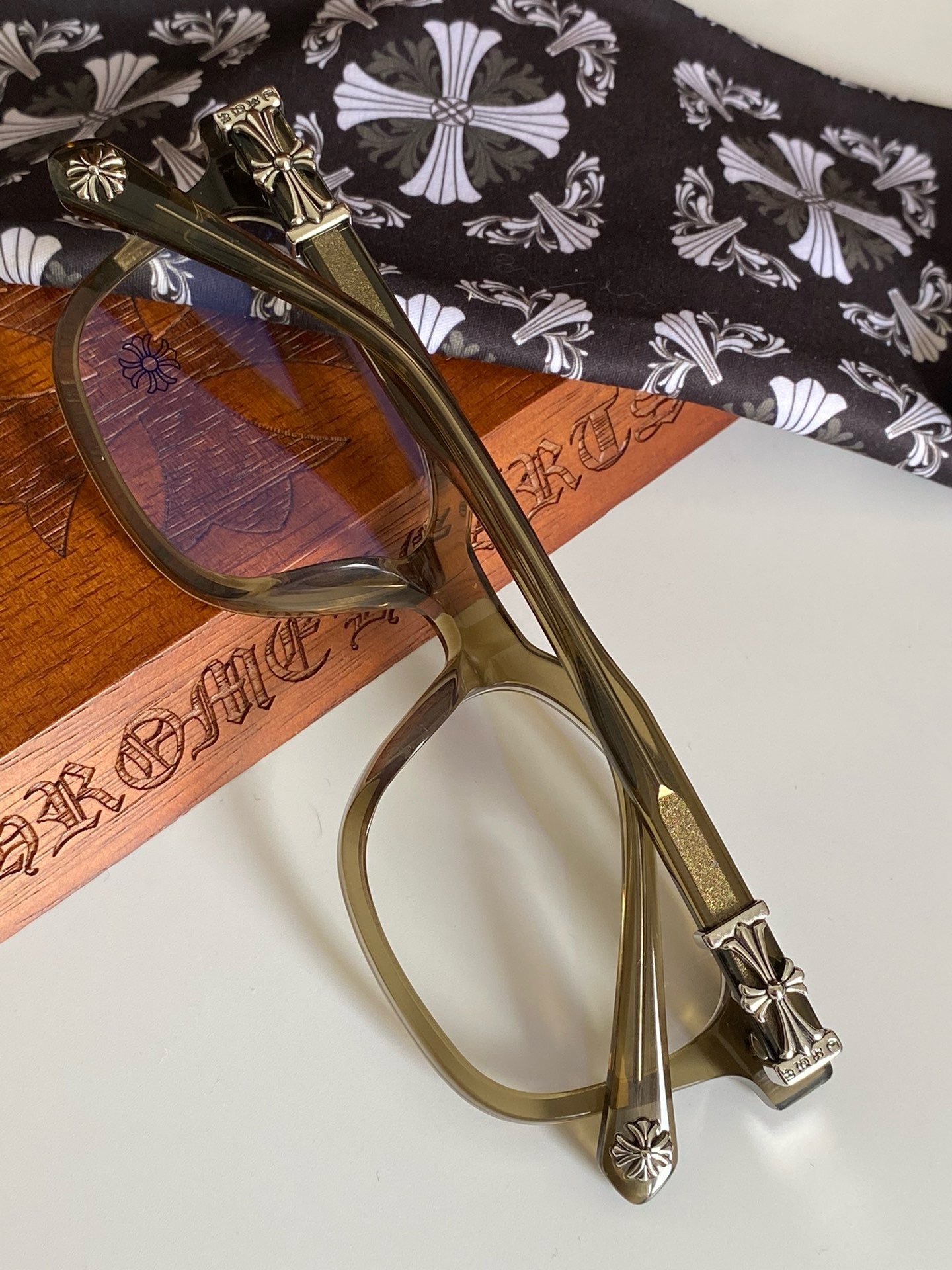 크롬하츠 콕스 어커