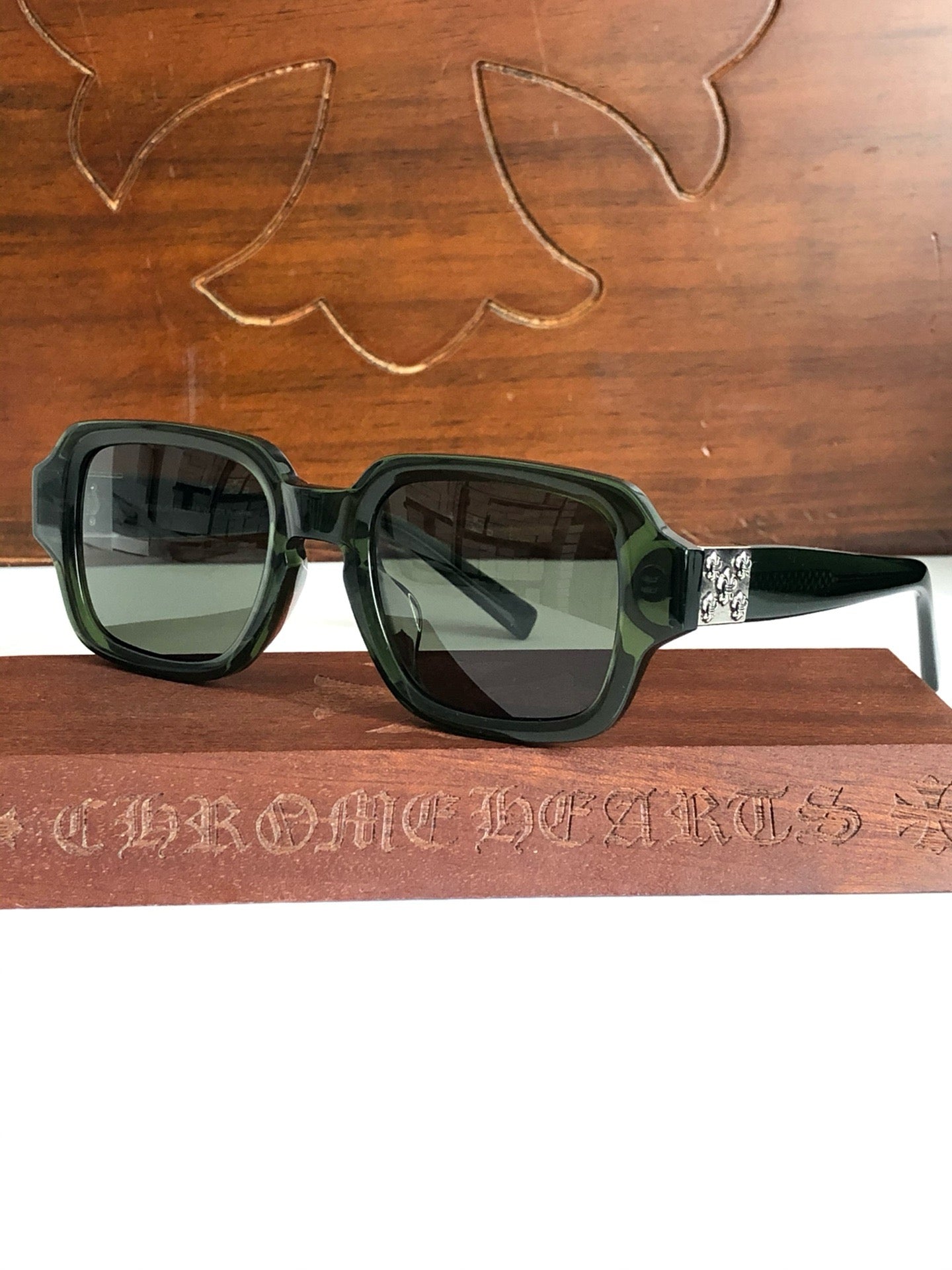 크롬하츠 TV 파티 선글라스