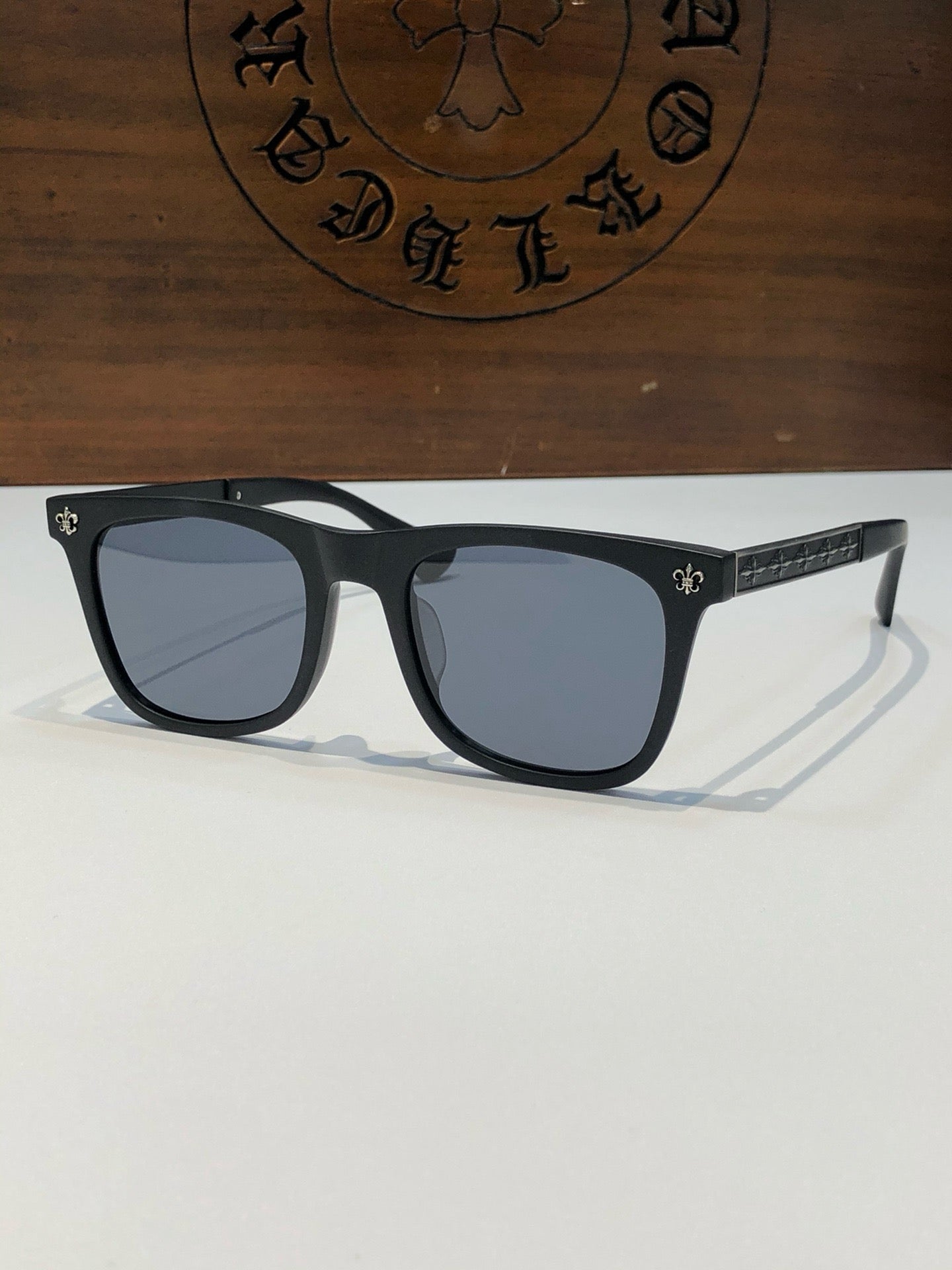 크롬하츠 플럼 선글라스