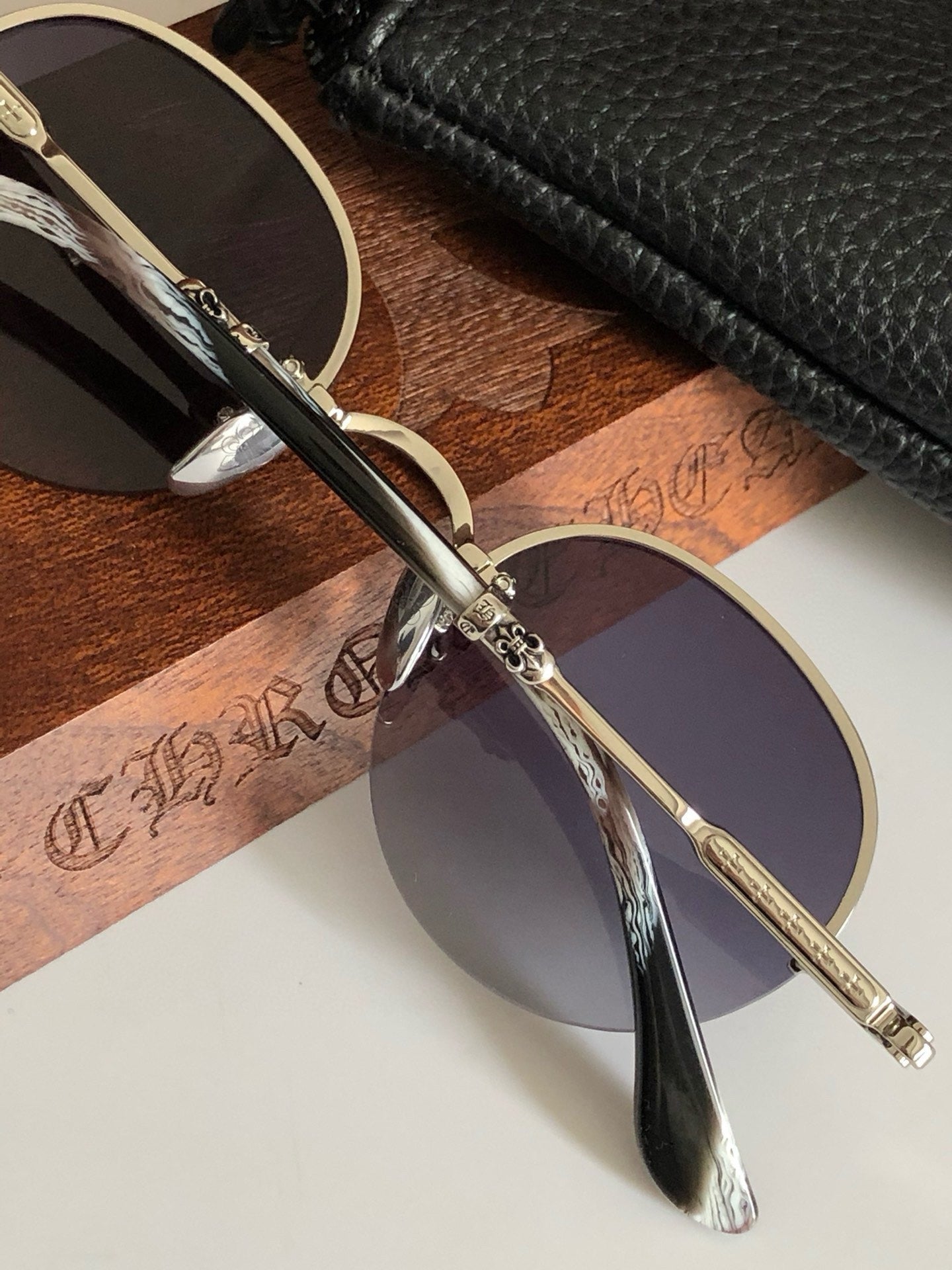 크롬하츠 선글라스