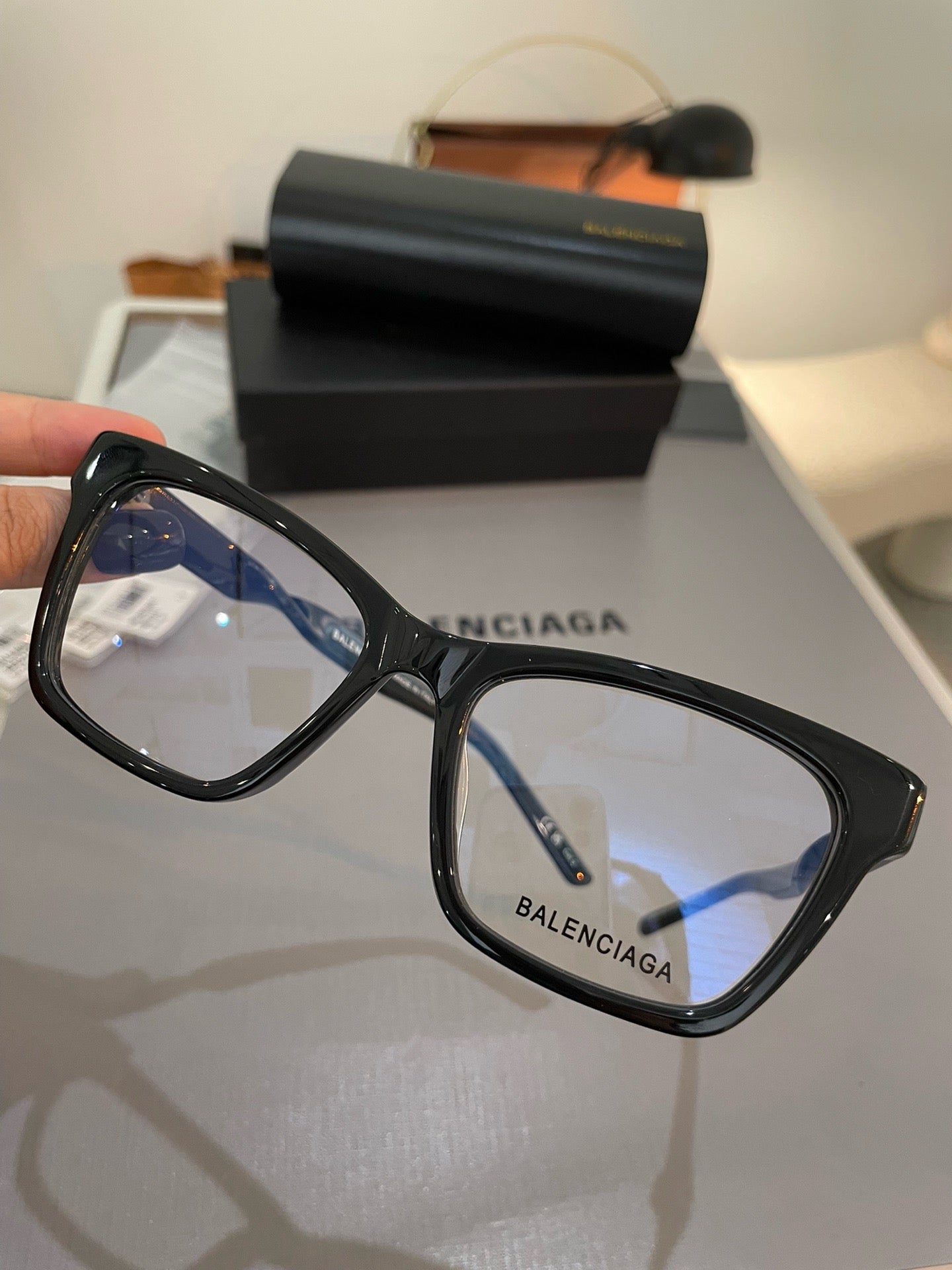 발렌시아가 안경 BB0210O