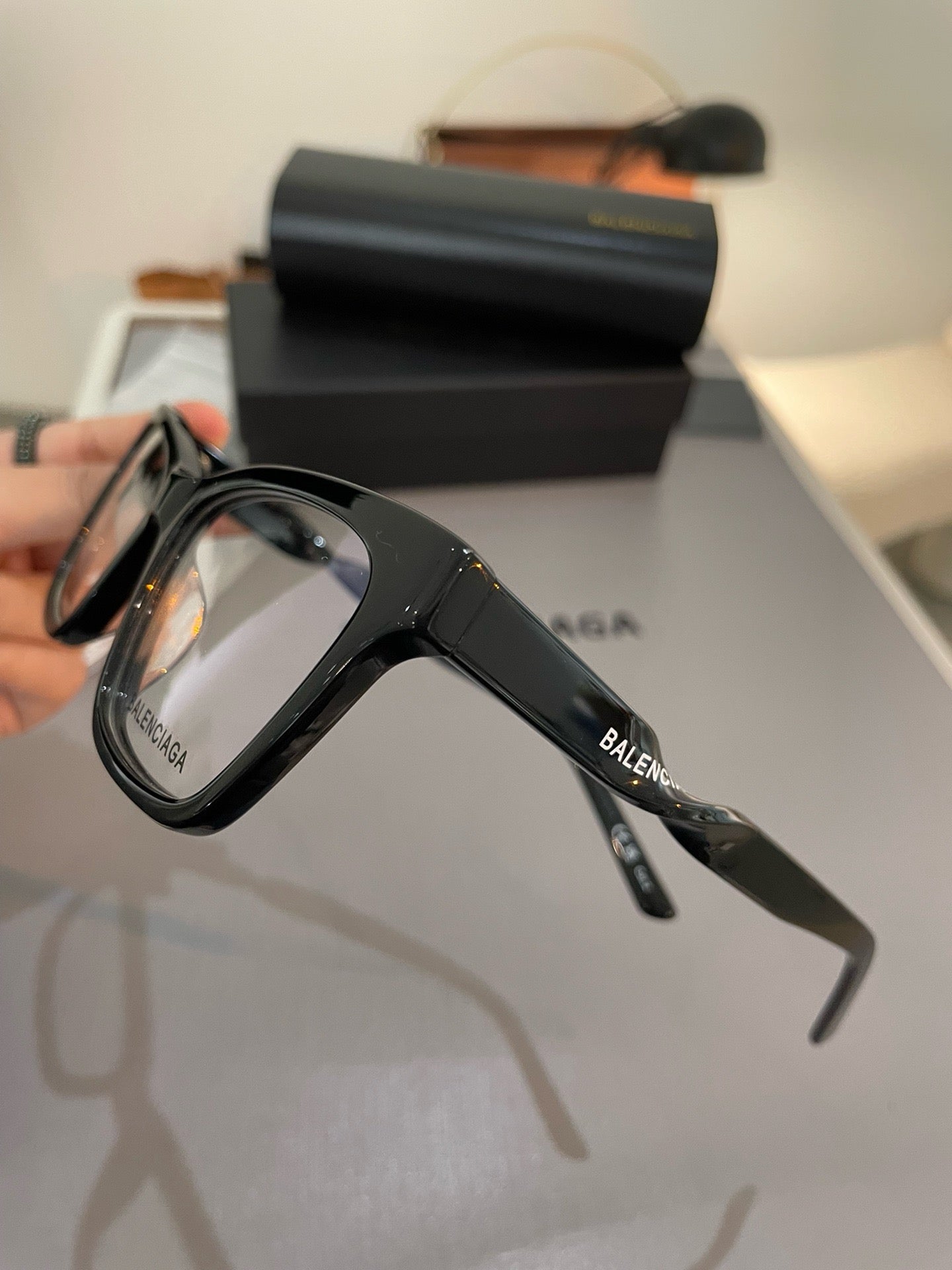 발렌시아가 안경 BB0210O