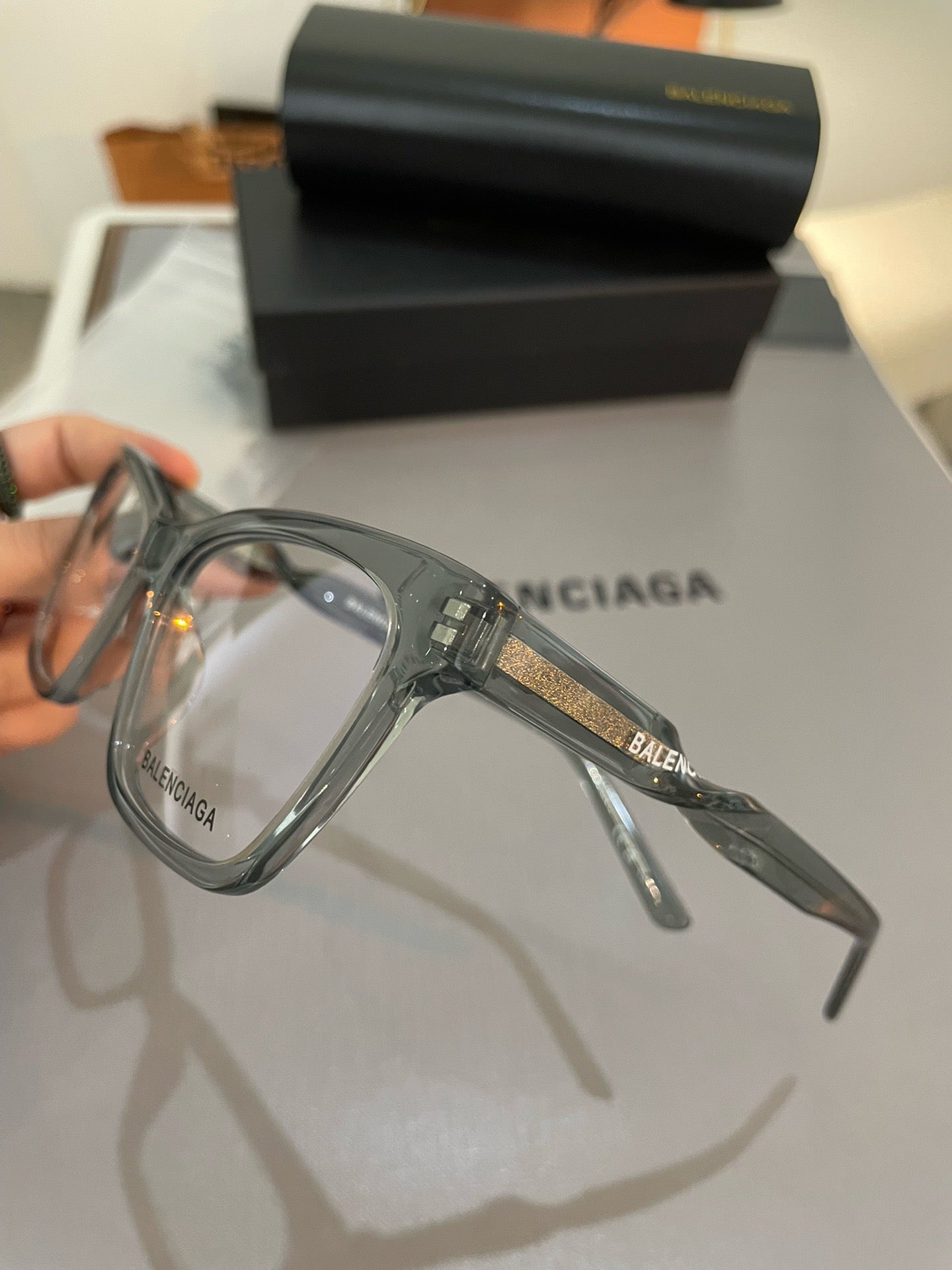 발렌시아가 안경 BB0210O