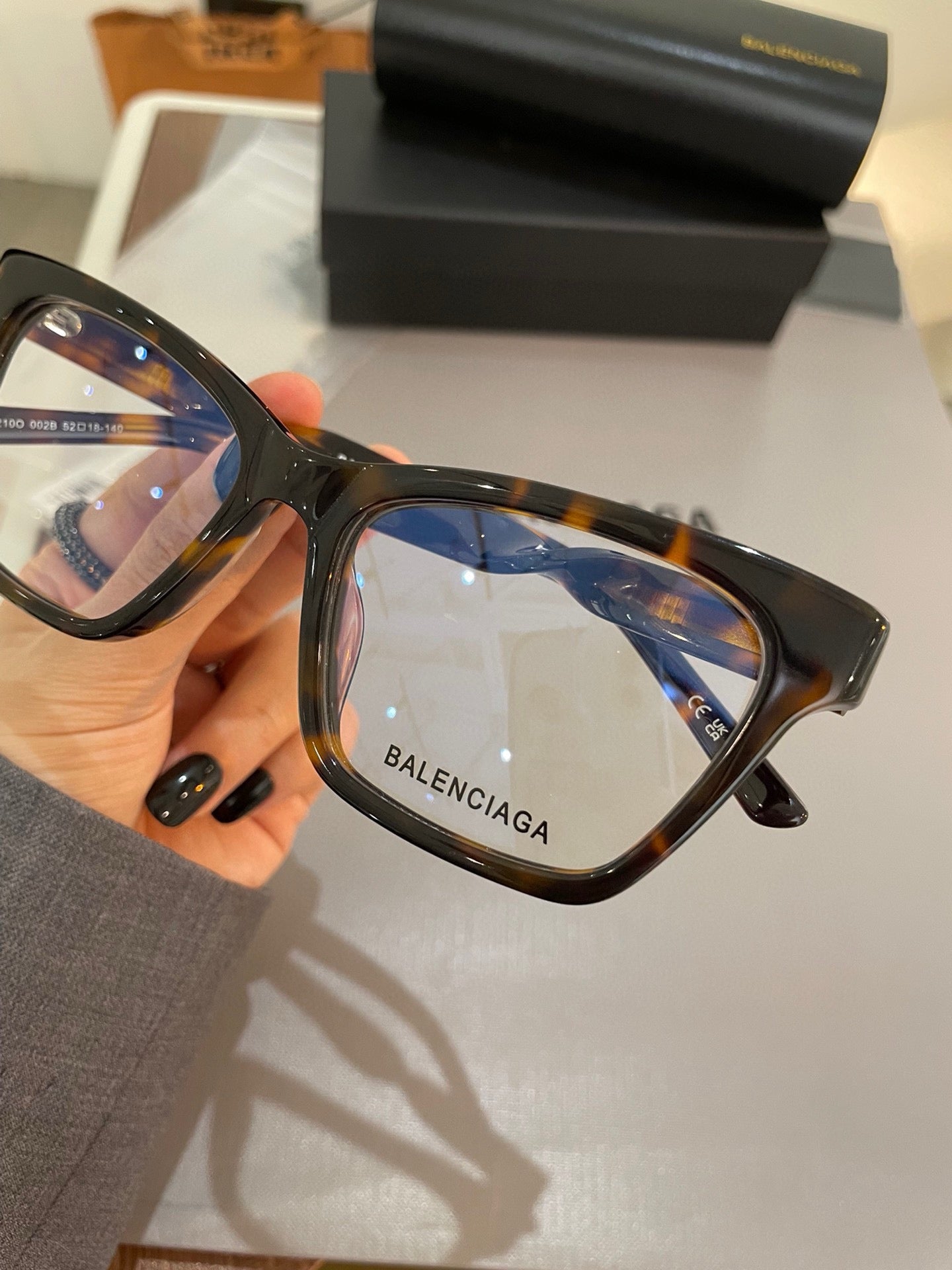 발렌시아가 안경 BB0210O