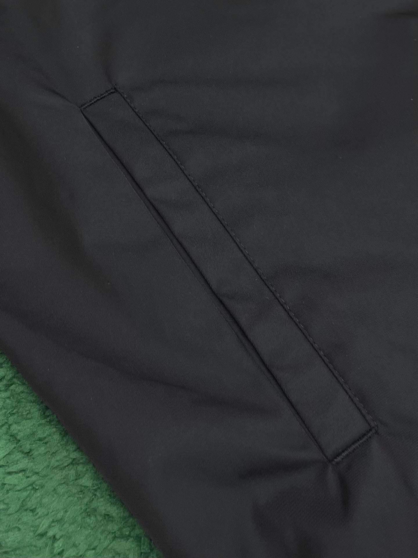 프라다 리나일론 후드 블루종 자켓