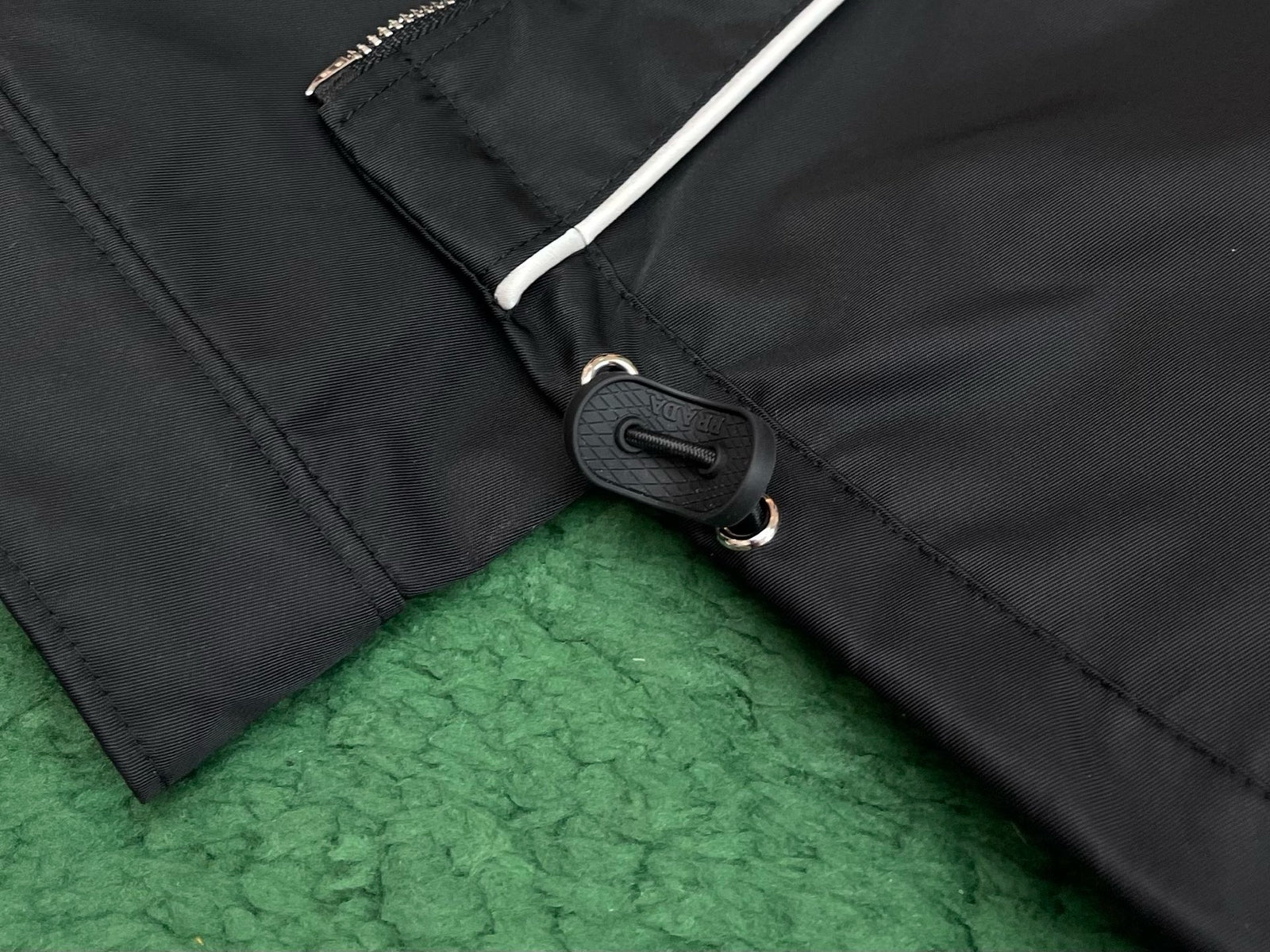 프라다 리나일론 후드 블루종 자켓