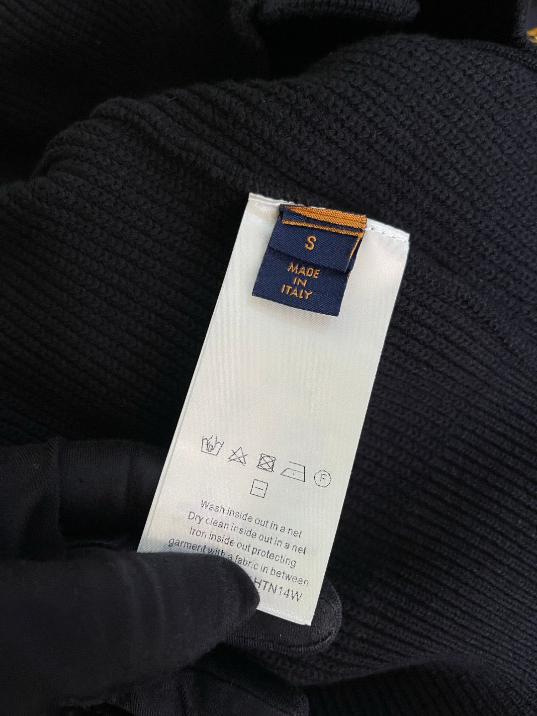 루이비통 엠브로이더드 시그니처 가디건