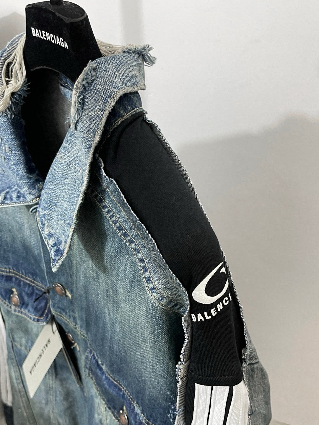 발렌시아가 컷-업 트랙수트 자켓