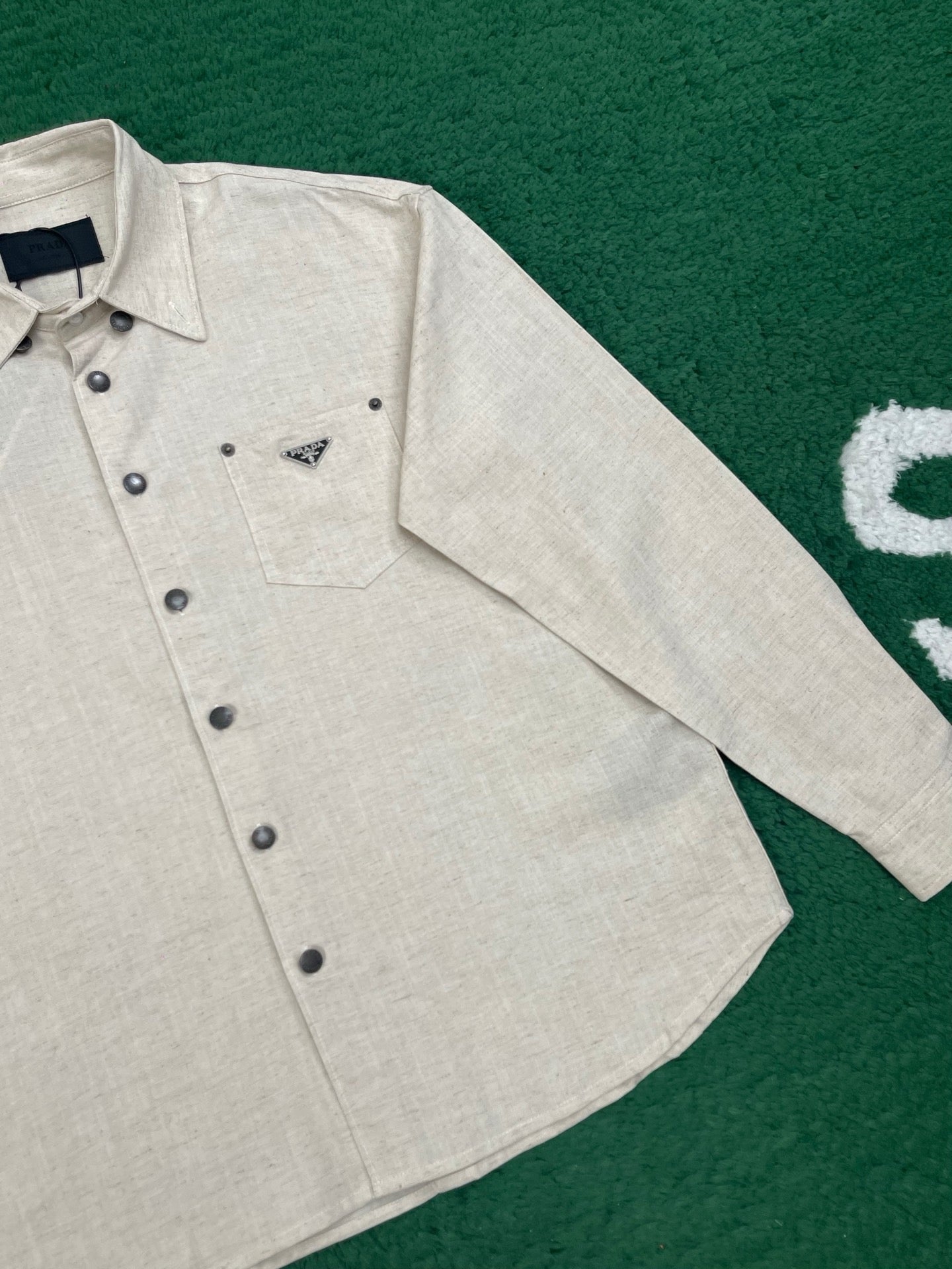 프라다 샴브레이 셔츠