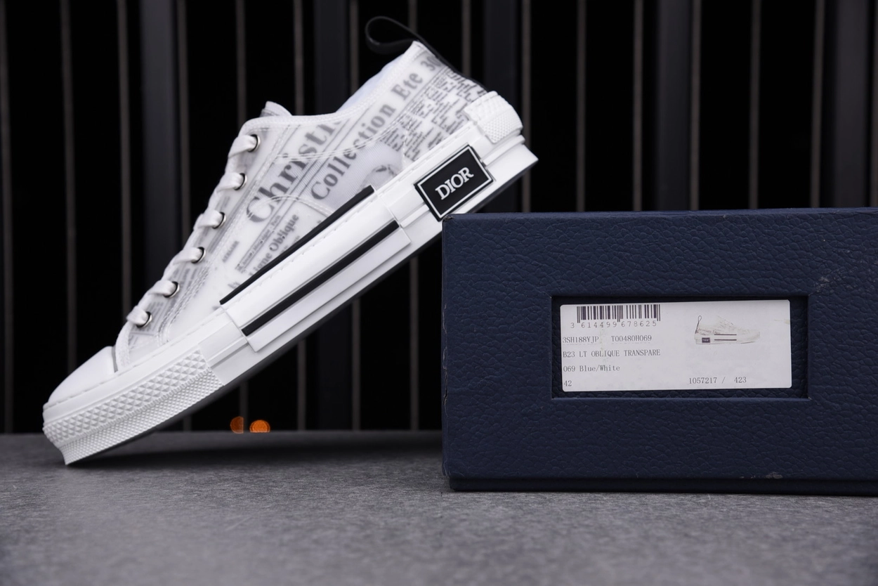 디올 x 다니엘 아샴 B23 로우탑 스니커즈 화이트 캔버스 뉴스프린트