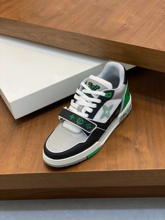 루이비통 LV 트레이너 벨크로 스니커즈