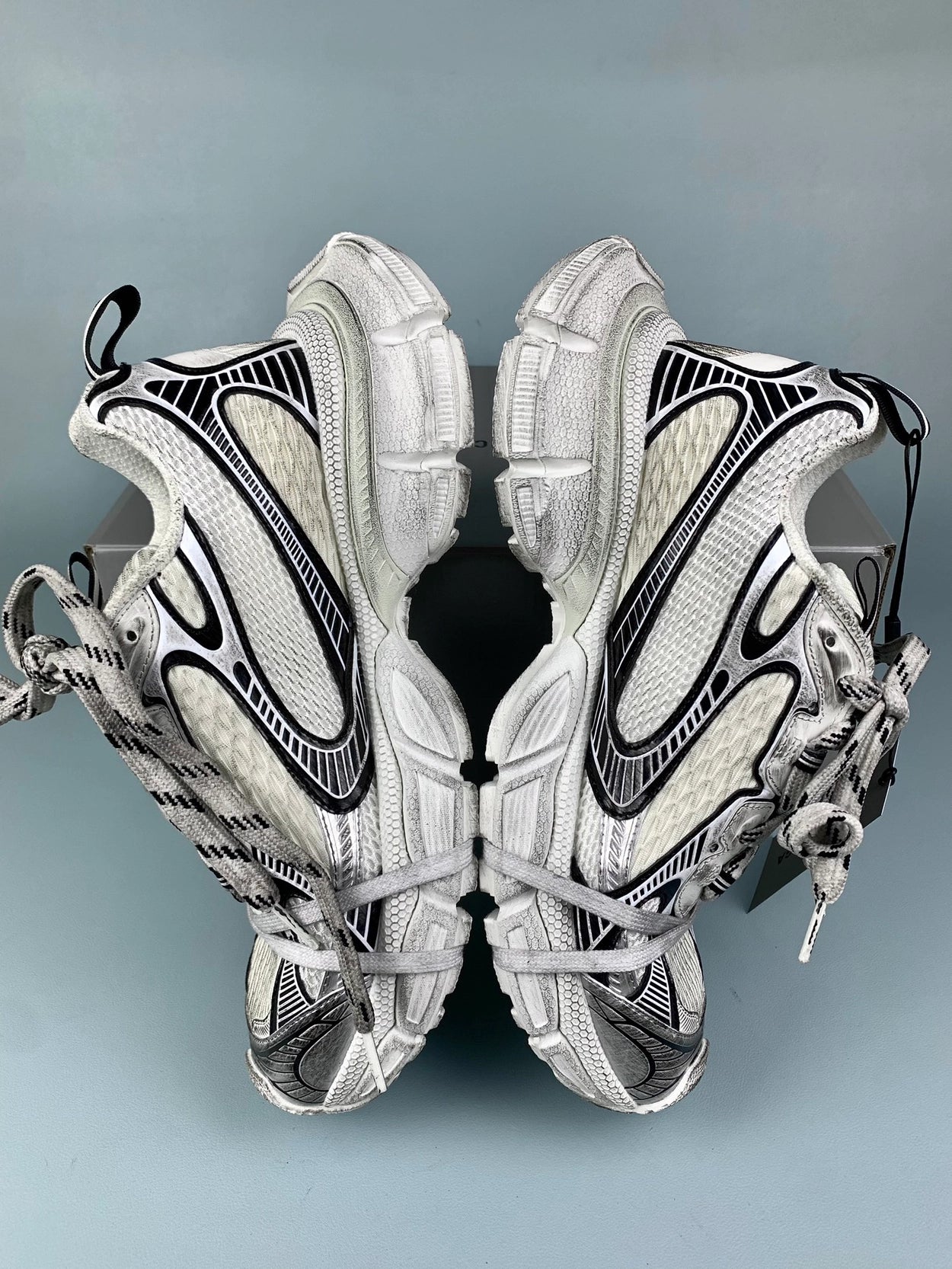 발렌시아가 3XL 스니커즈 화이트 블랙