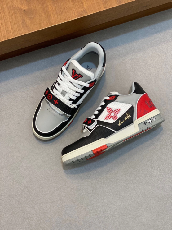 루이비통 LV 트레이너 벨크로 스니커즈