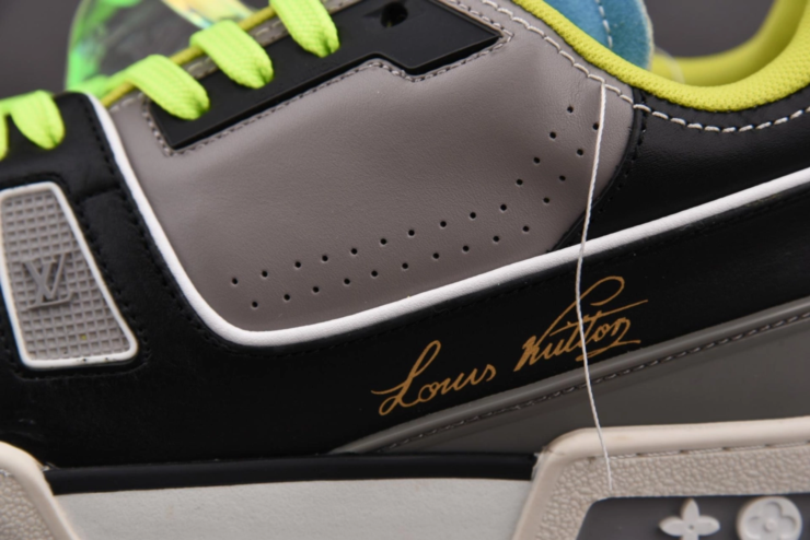 루이비통 LV 트레이너 스니커즈