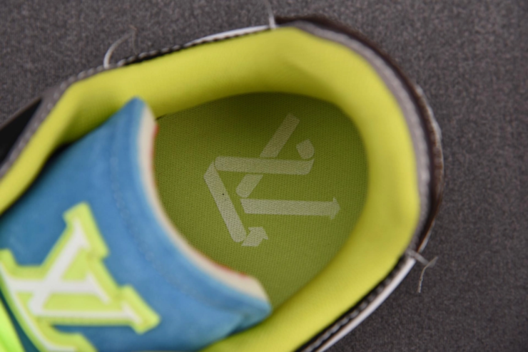 루이비통 LV 트레이너 스니커즈