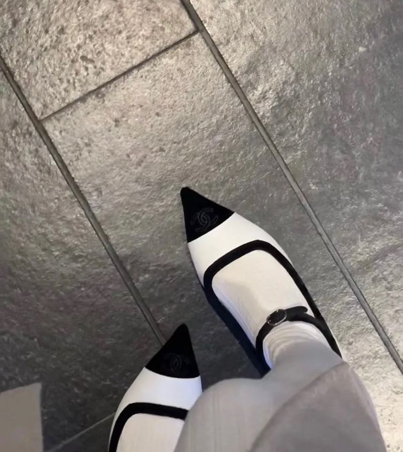 샤넬 스웨이드 스텔레토