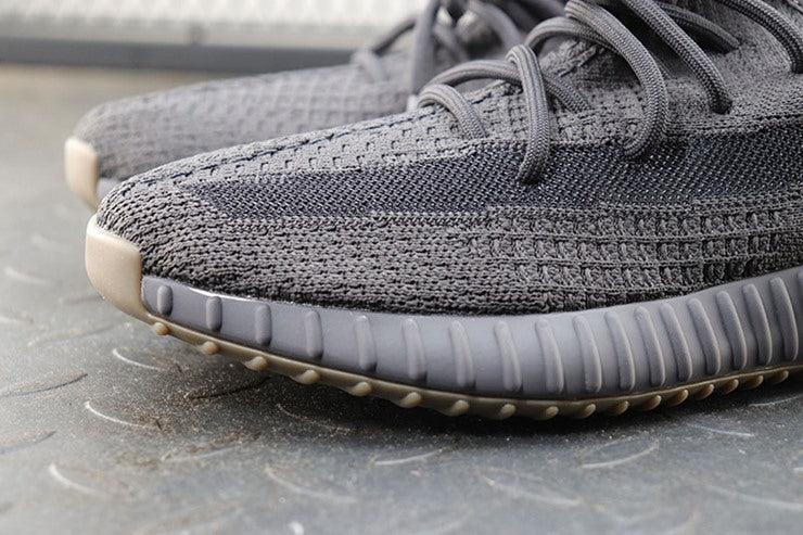 YEEZY 350 V2 신더