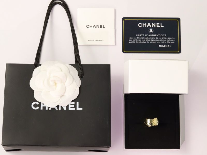 샤넬 코코크러쉬 링 - 라지