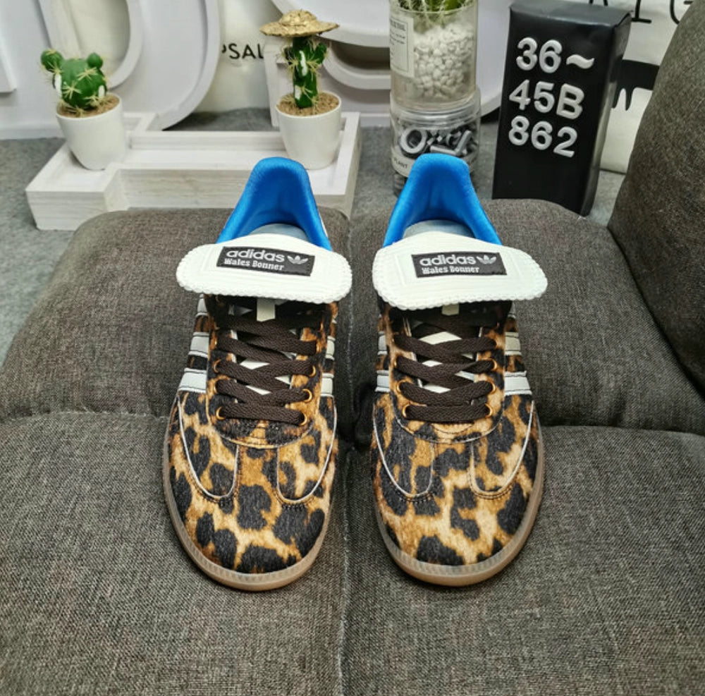 아디다스 x 웨일스 보너 포니 레오 삼바 다크 브라운 크림 화이트