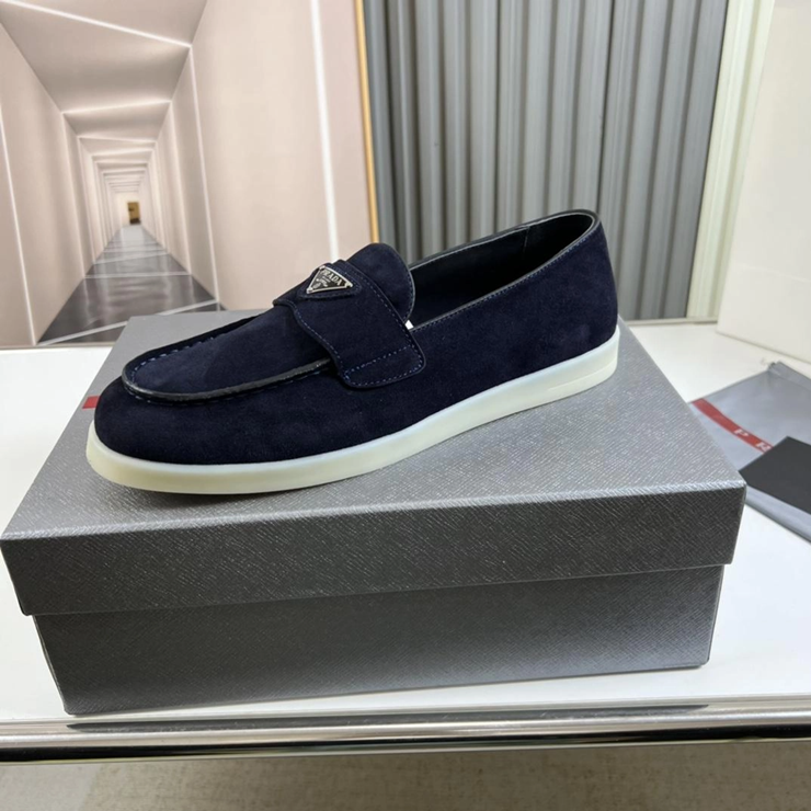 프라다 스웨이드 로퍼