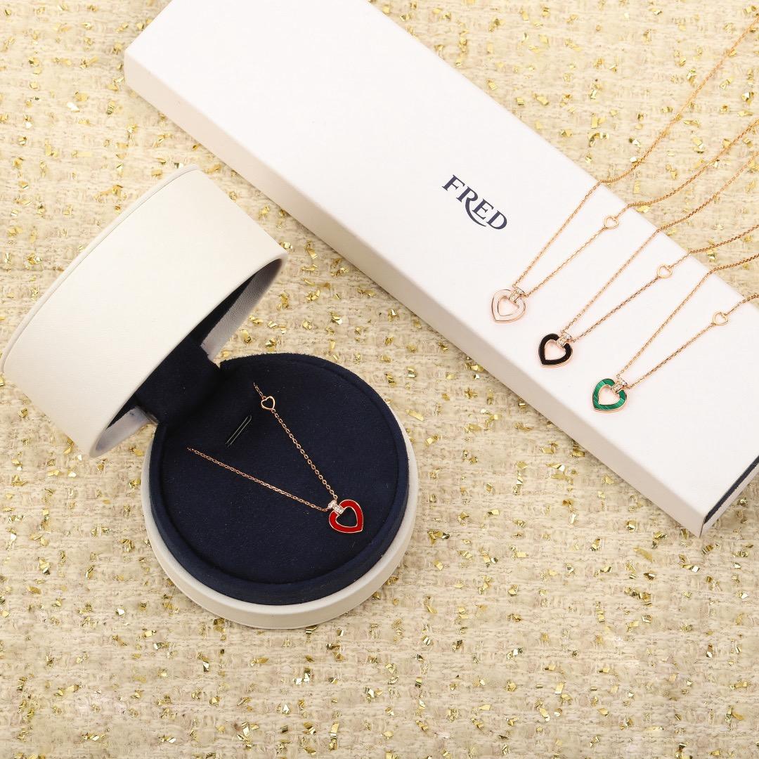 프레드 우먼 네크리스