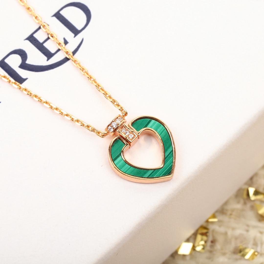 프레드 우먼 네크리스