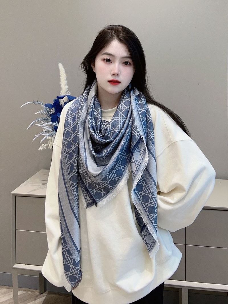 디올 스카프