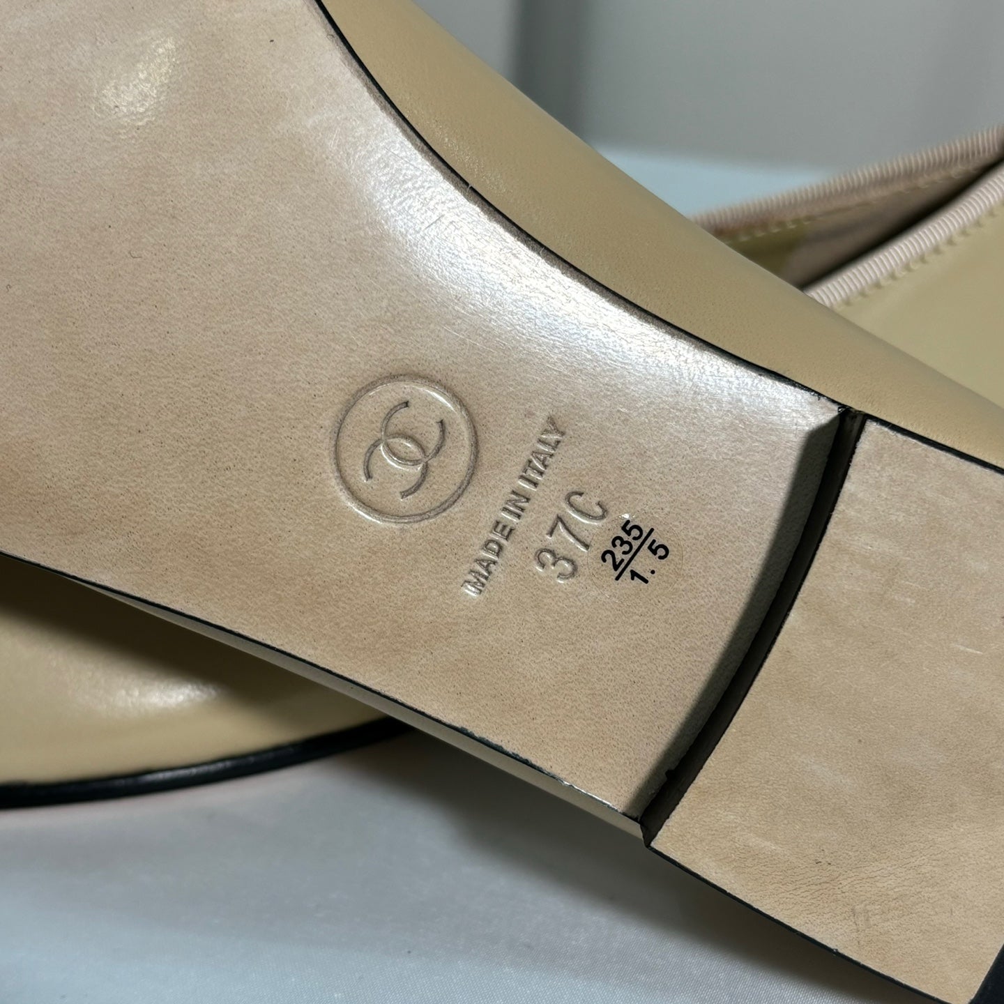 국내) 다른공장) 샤넬 투톤 발레리나 플랫 / 베이지 < 37 2개 >