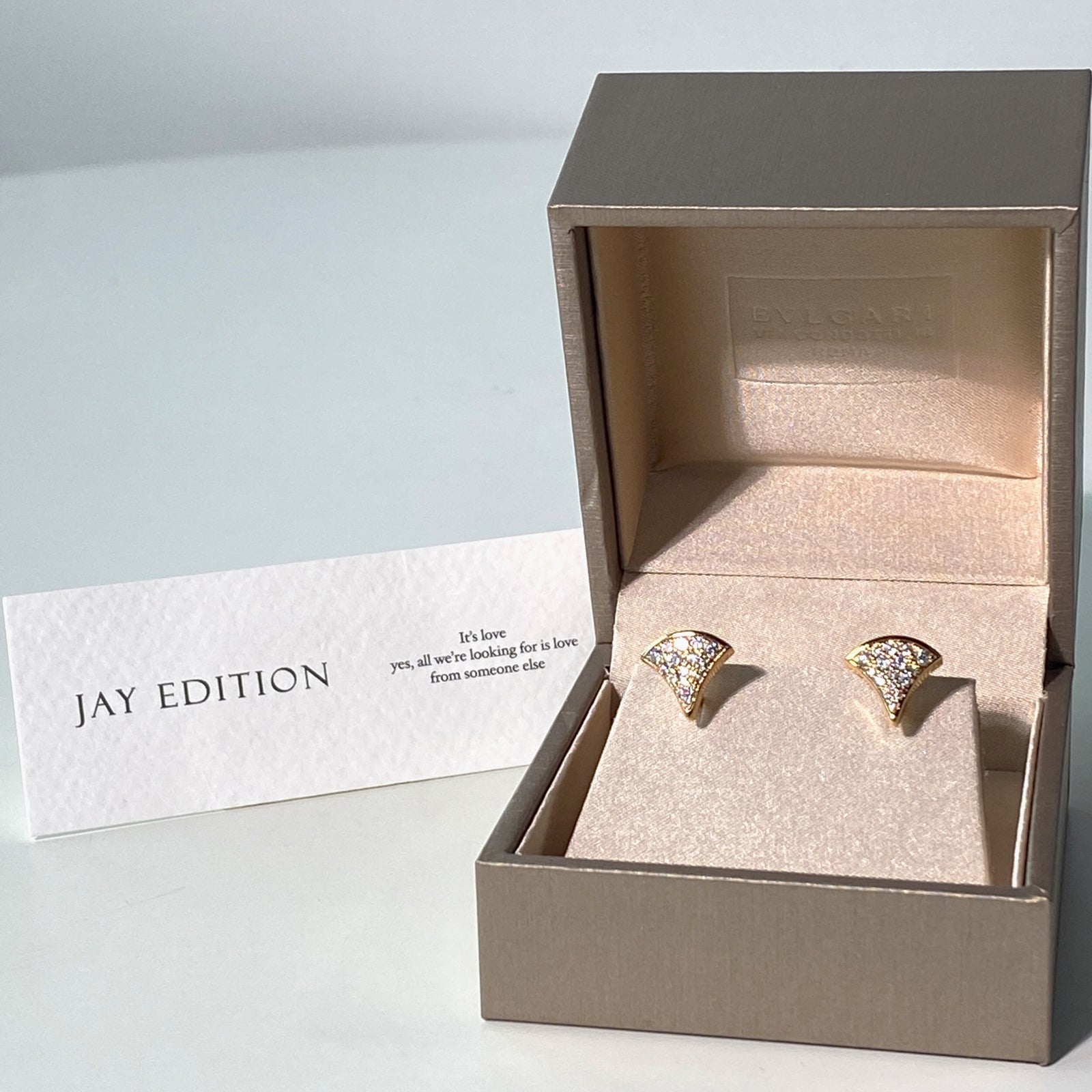 불가리 디바스 드림 미니 풀파베 이어링