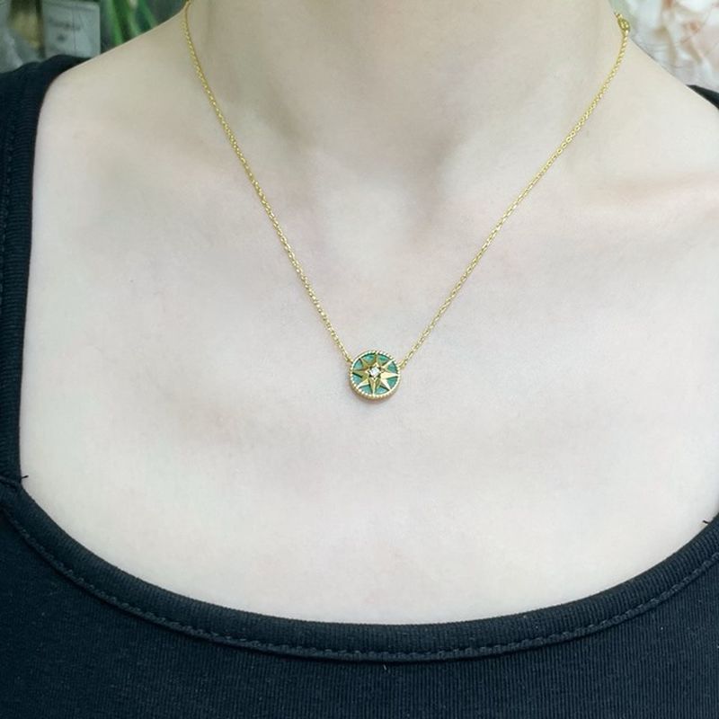 디올 로즈드방 목걸이