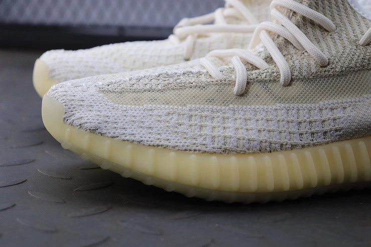 YEEZY 350 V2 네추럴